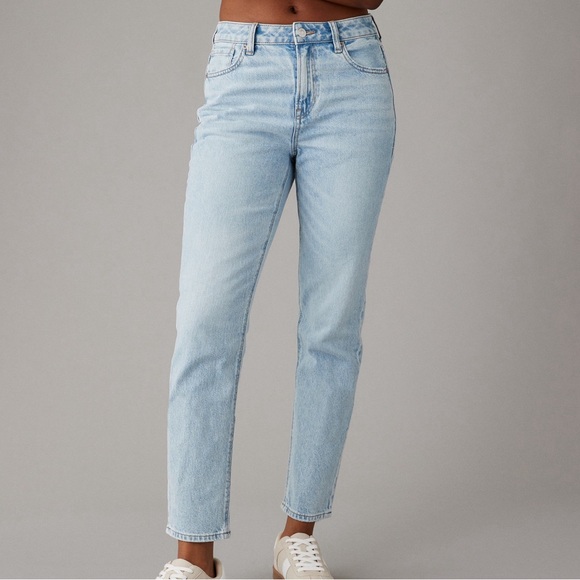 American Eagle - Strigid Mom Jean - Picture 2 of 12